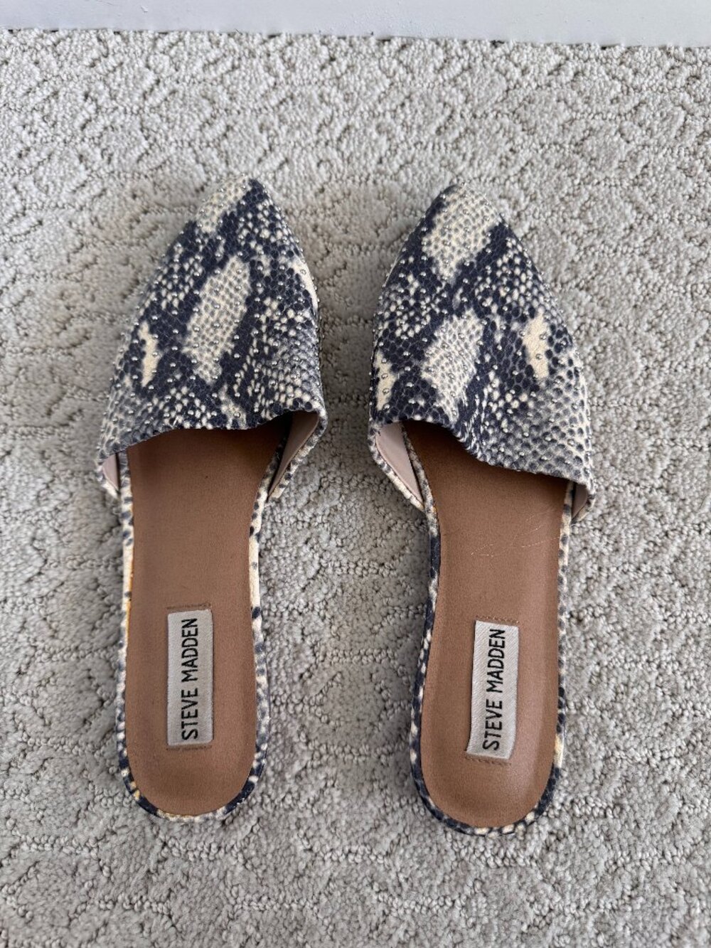Women's Steve Madden snake skin print flats